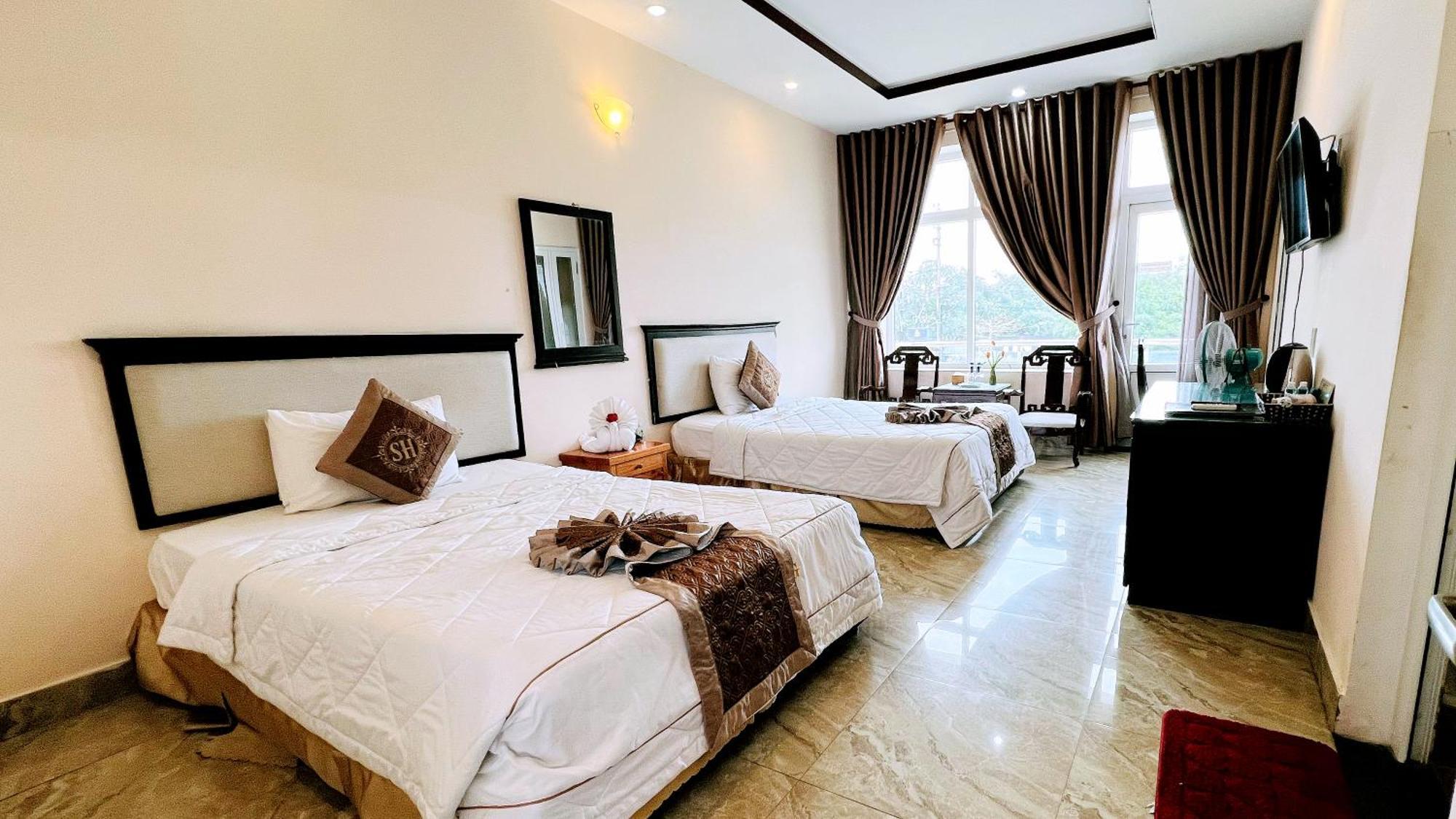 Song Huong Hue Hotel エクステリア 写真