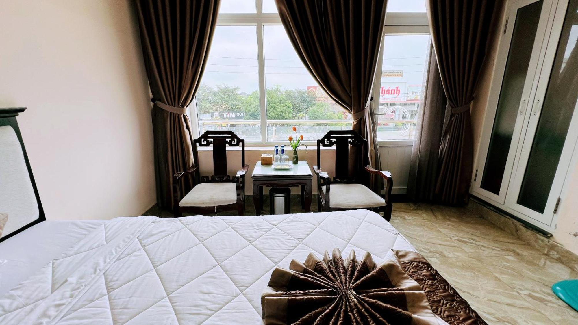 Song Huong Hue Hotel エクステリア 写真