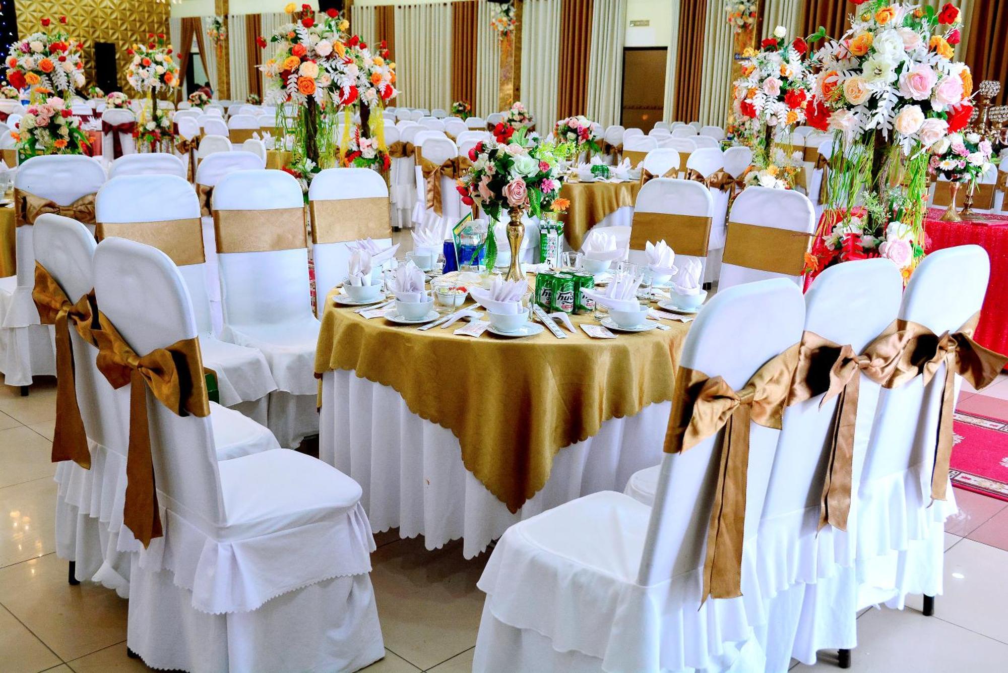 Song Huong Hue Hotel エクステリア 写真