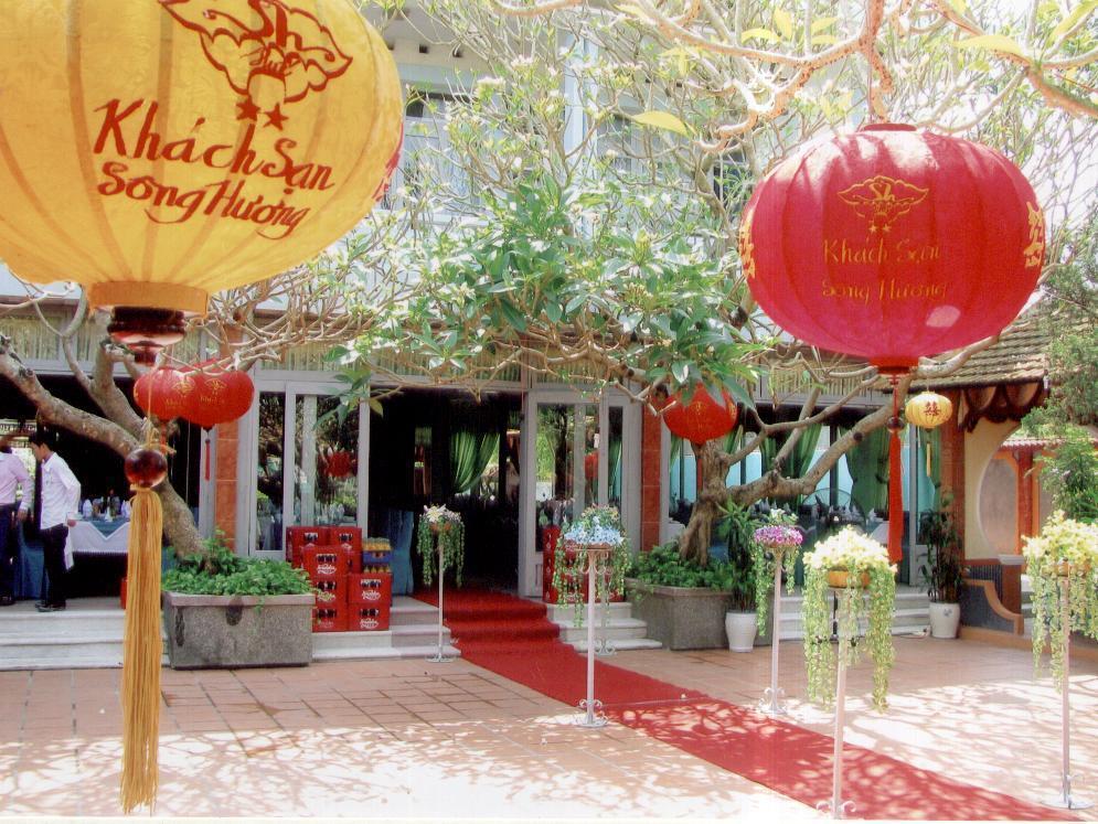 Song Huong Hue Hotel エクステリア 写真